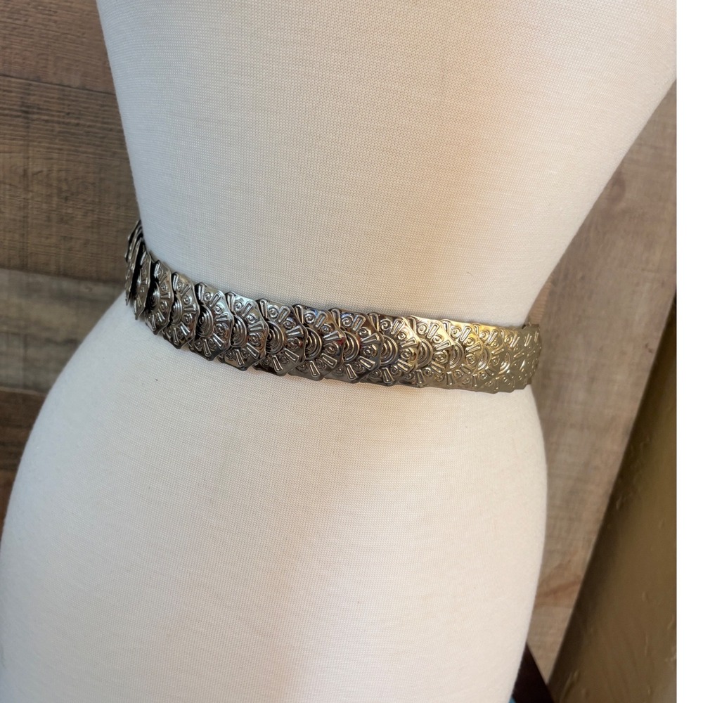 Vintage Silver Medallion Stretch Belt Sunburst Celestial Metal Cinch osfm